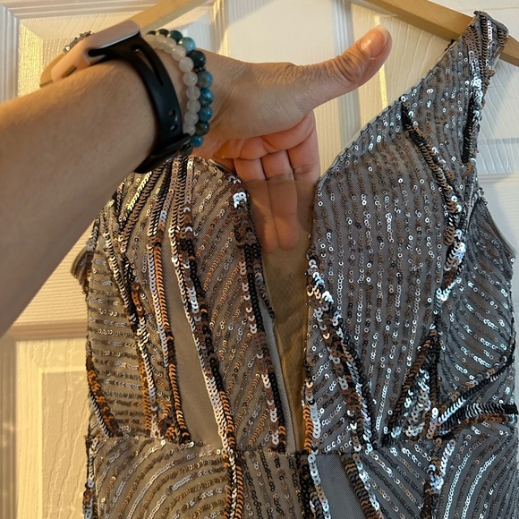 Elegant Sequin Cocktail Dress - Picture 4 of 15